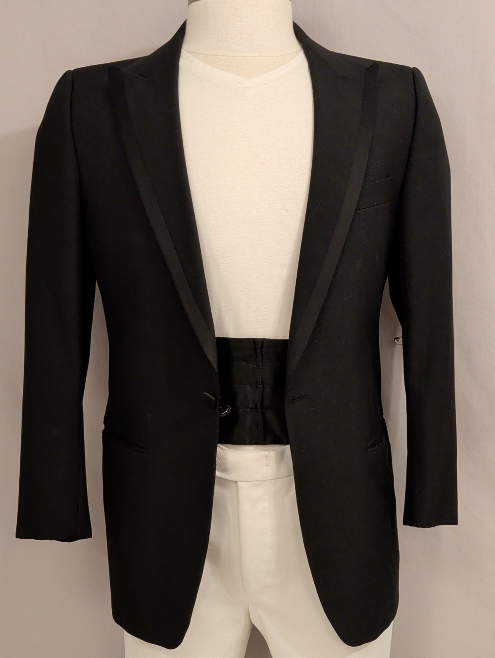 Vintage Tuxedo Jacket Black Blazer w Satin Trim Lapel Bow Tie & Cumberbund SeeMs